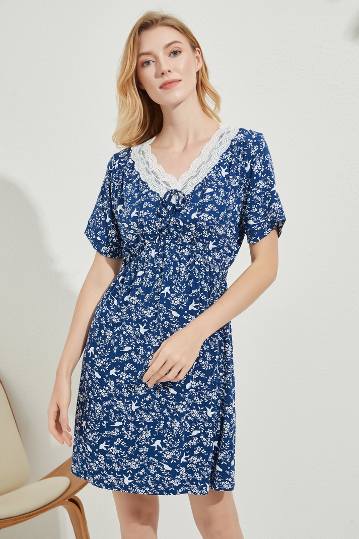 Ladies Knitted Nightdress with All over Printing