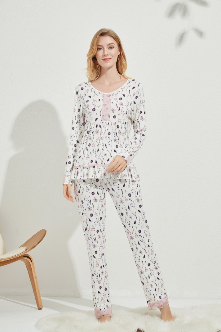 Women's Knitted Printed Floral Long Sleeve Pajamas Suit